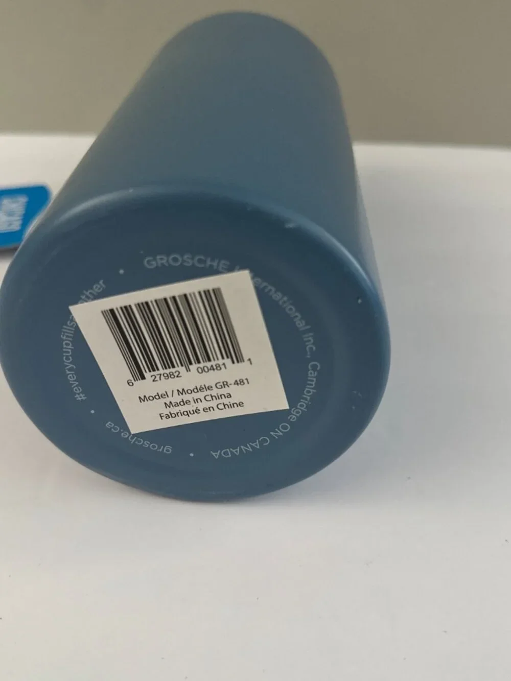 NWT Grosche Chicago Steel 32 oz Water Bottle 💙 Matte Blue Insulated Fruit Tea I